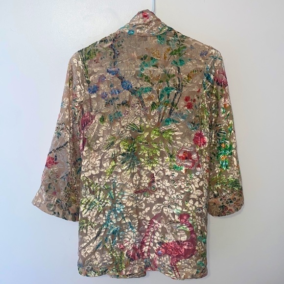 Hemant & Nandita Floral Kimono Top - Picture 9 of 9